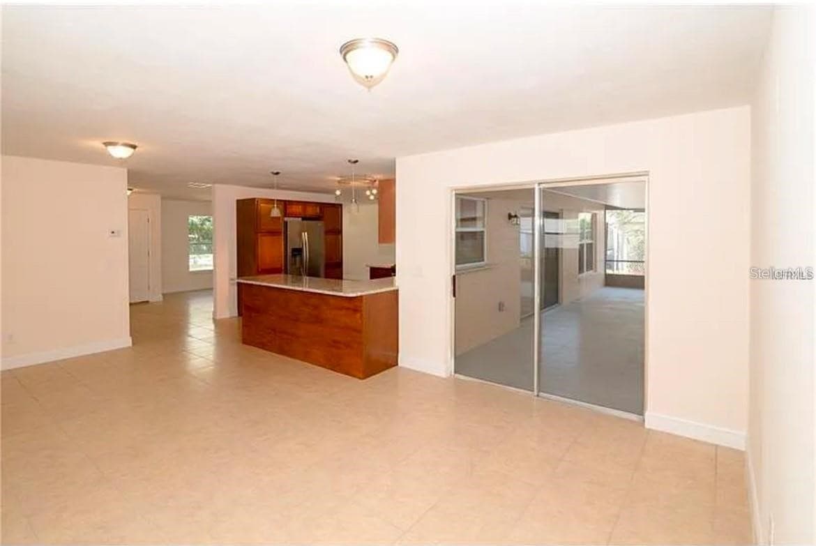 100 Huntswood Court gallery image 4